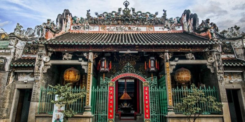 Ngôi chùa được xây theo kiểu kiến trúc ngôi miếu của cộng đồng người Hoa