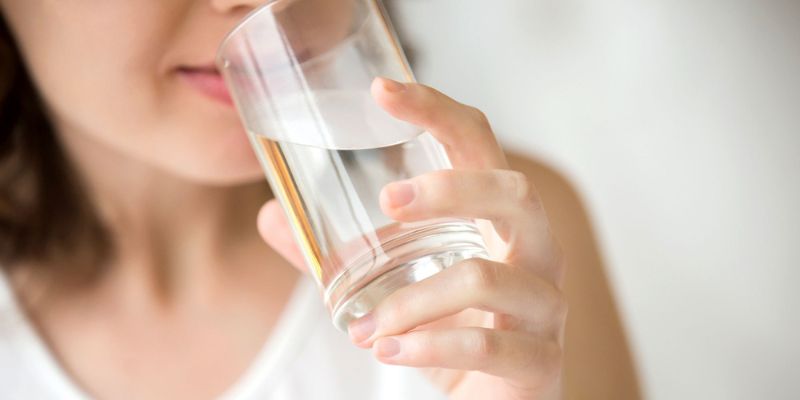 Uống nhiều nước cũng giúp bạn giảm tình trạng béo phì