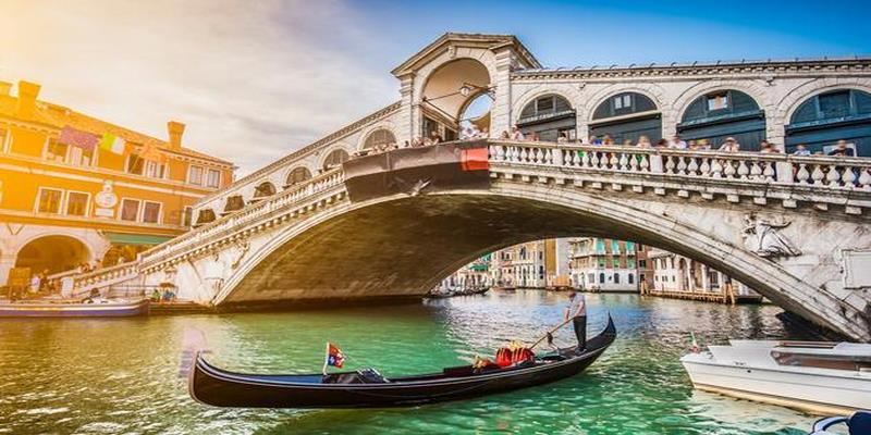Thành phố kênh đào Venice thơ mộng