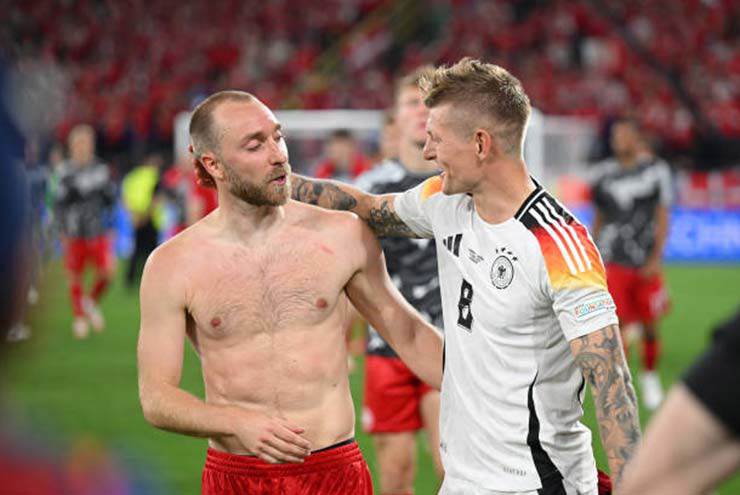 Eriksen và Kroos sau trận Đan Mạch - Đức