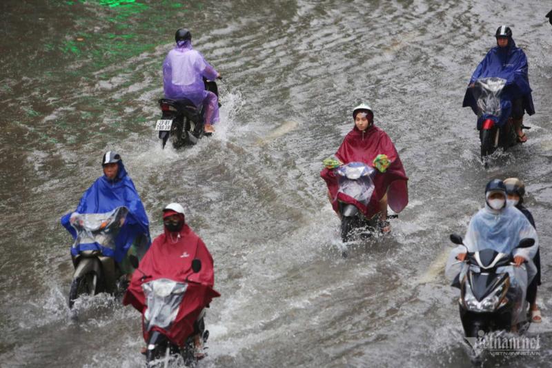 Hà Nội ngập úng